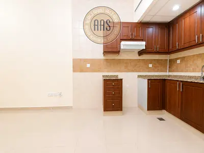 Stop Here Nice Studio Chiller Free Available Now | Close to Bus Stop & Market