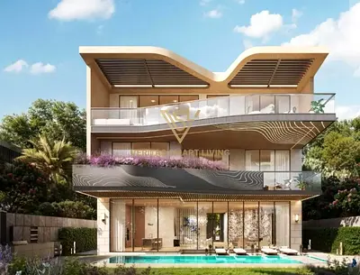 Waterfront Surroundings | Private Pool & Lift