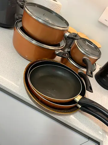 Pans