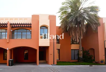 Massive 5BR Villa | Private Beach | Top Amenities
