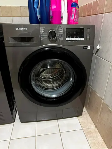 Samsung Front Load Washing Machine - 8kg, Good Working Condition