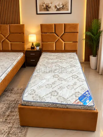 Hi I am sale single bed with matters brand new