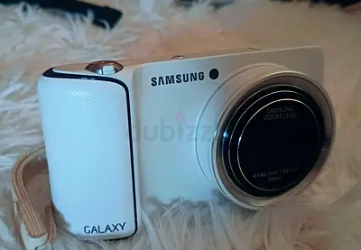 Samsung Galaxy Camera EK-GC100 White - Android / Wi-Fi / 21x Zoom