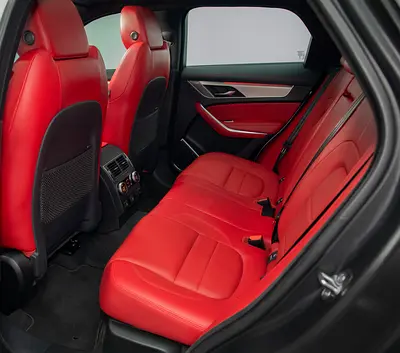 صورة مصغرة 12 لـ 2025 Jaguar F-PACE