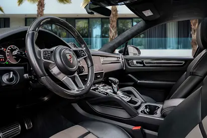 صورة 9 لـ 2023 Porsche CAYENNE