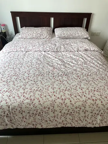 Bed to sell