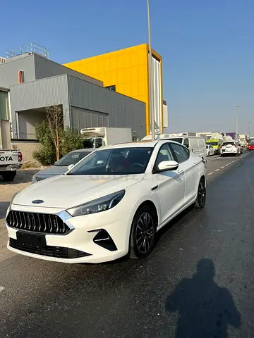 2023 JAC J7 Luxury GCC Specs