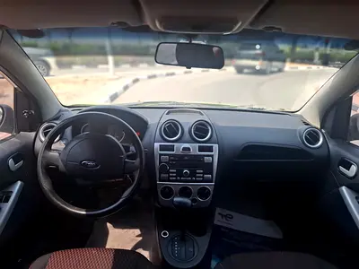 2012 FORD FIGO 照片 5