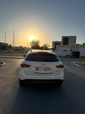 صورة 4 لـ 2014 Infiniti QX70