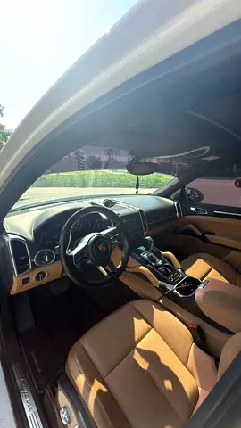 صورة 8 لـ 2016 Porsche CAYENNE