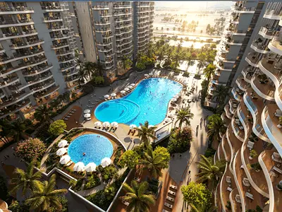 2BR Apartment with Water View | Valencia