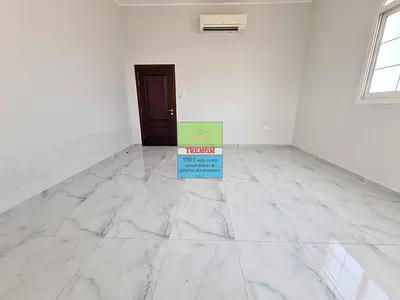 European Studio+ Separate Kitchen 2800-Monthly With Free Parking Inside