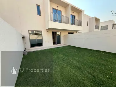 HOT OFFER LUXURY AND VERY SPACIOUS 3BHK TOWNHOUSE WITH MADE ROOM WITH ALL AMENITIES JUST 135k
