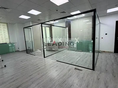 Newly Renovated Office | Sea View | 1Parkings | Walkable to Metro