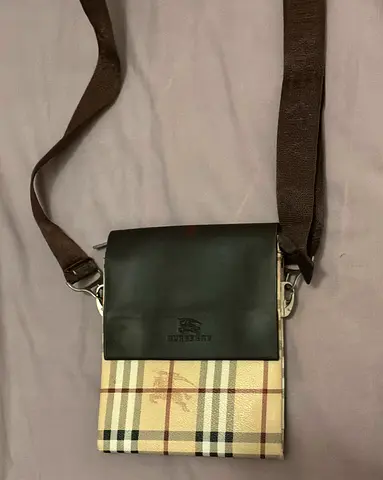 Small Burberry-style Crossbody Shoulder Bag - Beige Check Canvas with Leather Flap