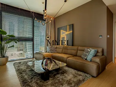 FULLY FURNISHED / PRIVATE SPACIOUS BALCONY