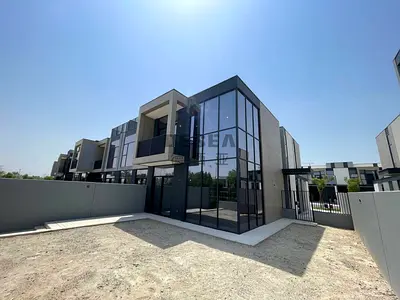 4BR + Maid | Vacant | Corner Unit | Single Row