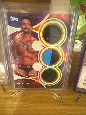 Wwe Topps universe/chrome case hits, autographs, and relics, and numbered cards