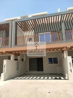 4 BEDROOM HALL+STORE | LARGE TOWNHOUSE BRAND NEW