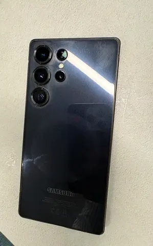 Samsung S25 ultra with Samsung Care till April 2027 including full body Break protection sticker