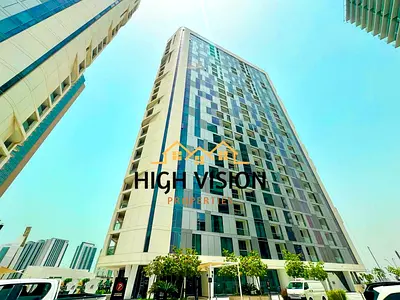 Sea View |3BR + M | High Floor | Prime Location