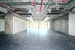 OFFICE FOR RENT | FLEXIBLE LAYOUT | 4 PARKING SPACES