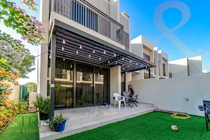 End Corner | 3+Maid Room | Near Community Center