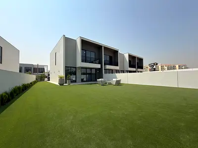 Single Row 3BR + Maid | Big Private Garden | Plot Area 4540