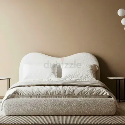 BRAND New High Quality Luxury Queen Size Bed Including Spring Mattress