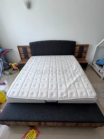 Fully bedroom set
