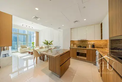 Luxurious | Furnished & Upgraded | Garden View