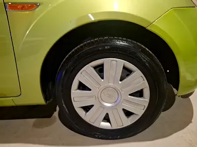2012 FORD FIGO 照片 9