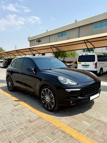 صورة 1 لـ 2015 Porsche CAYENNE