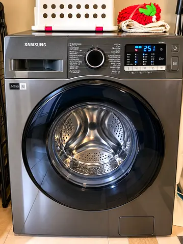 MOVING SALE – AVAILABLE FOR 2 WEEKS ONLY | Samsung 8kg Washer & Dryer Combo – Excellent Condition