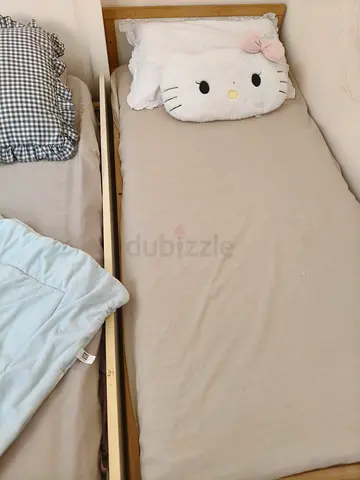 Wooden toddler cot and mattress single kids bed in good condition