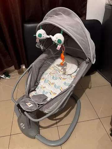 Baby swing