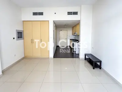 Bright and Spacious | Vacant | Must See!