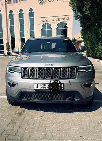 Jeep Grand Cherokee Laredo 2018 GCC Specs