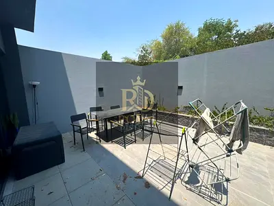 HOT DEAL || TOWNHOUSE IN ROBINIA |CLOSE THE GATE | FULLY CORNER UNIT || PRIME LOCATION ||