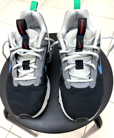 Nike Air Max kids sneakers, Size : Euro 38.5. in very good condition.