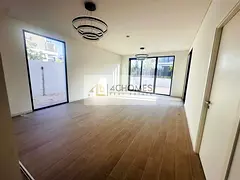 Mid Unit | Special Offer | Closed Kitchen | Vacant