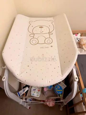 Diaper station with bath tub
