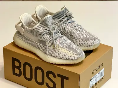 Yeezy Boost 350 V2 Static Non-Reflective - US 10 NEW
