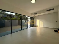Modern 2-bedroom townhouse | Too amenities | Prime location