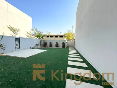 MODERN LAYOUT | LANDSCAPED GARDEN | PREMIUM UNIT