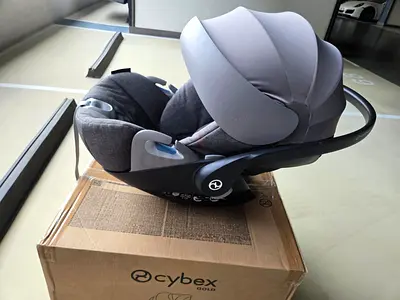 Cybex I-size Infant Car Seat (Excellent Condition)