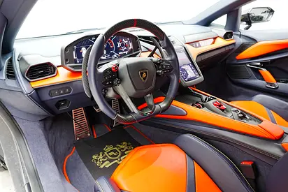 صورة مصغرة 4 لـ 2025 Lamborghini REVUELTO