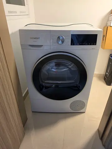 Siemens IQ500 isensoric 9kg Capacity Dryer Self Cleaning