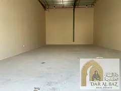 Warehouse for annual rent in Al Sajaa, Sharjah | Suitable height for various commercial and storage 