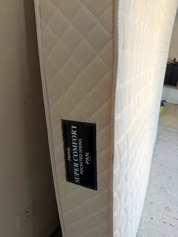 Almost-new mattress super comfort